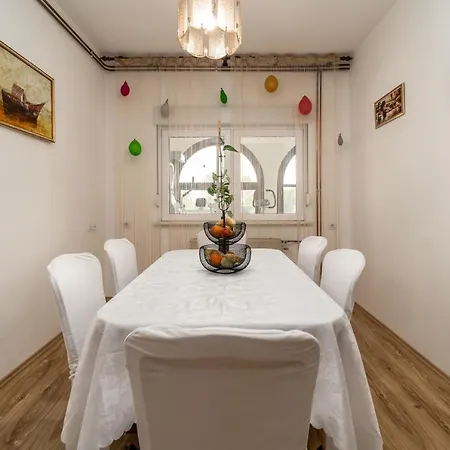 Apartment Dijamant Apartment *