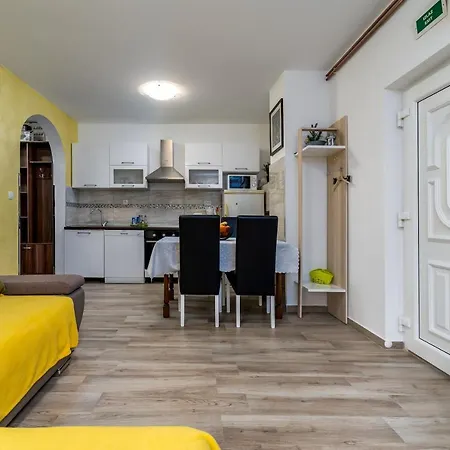 Dijamant Apartment *